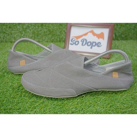 Merrell Gray Canvas Slip On Moccasins Style Shoes - Women's Size 8.5 - Picture 1 of 7